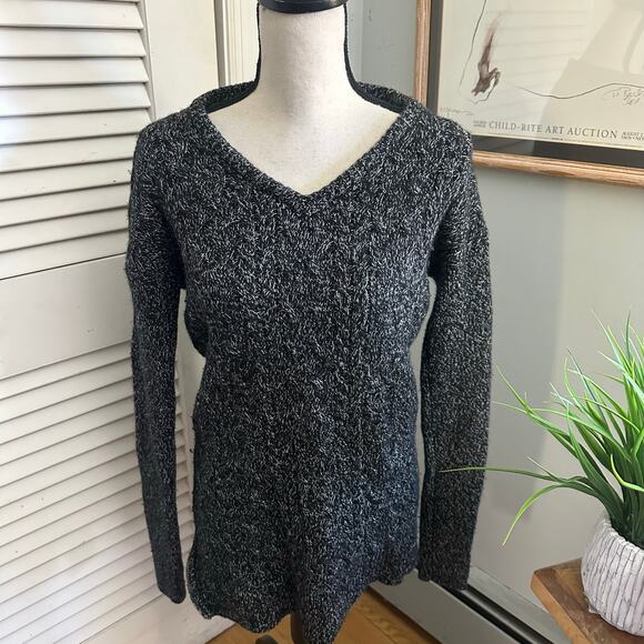 ATHLETA Sweater Womens Small Black Wool Cashmere Pullover V-Neck Side Zips Cozy - Picture 1 of 11